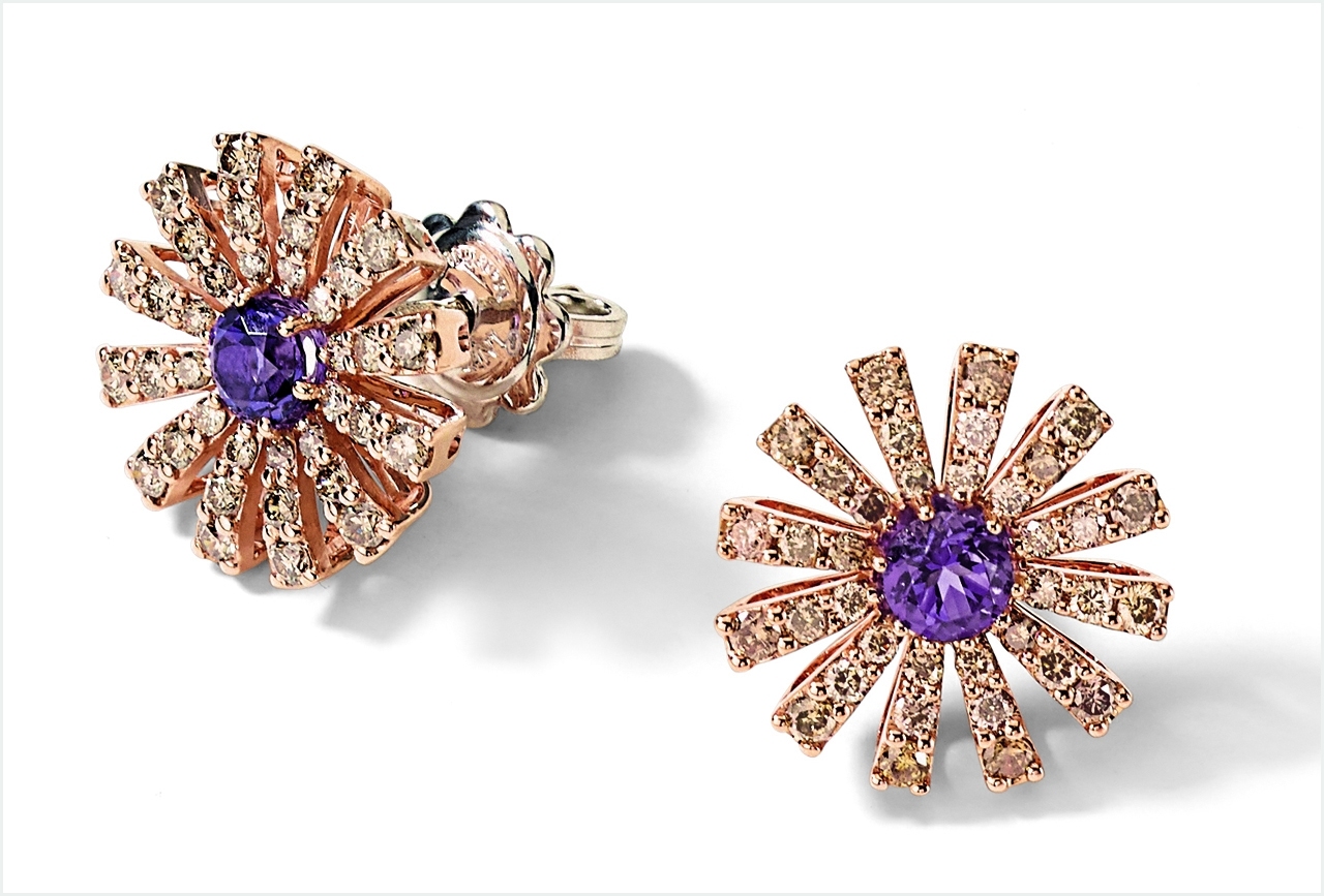 사진 : 다미아니, 자수정과 브라운 다이아몬드. Margherita earrings in pink gold, brown diamonds and amethyst