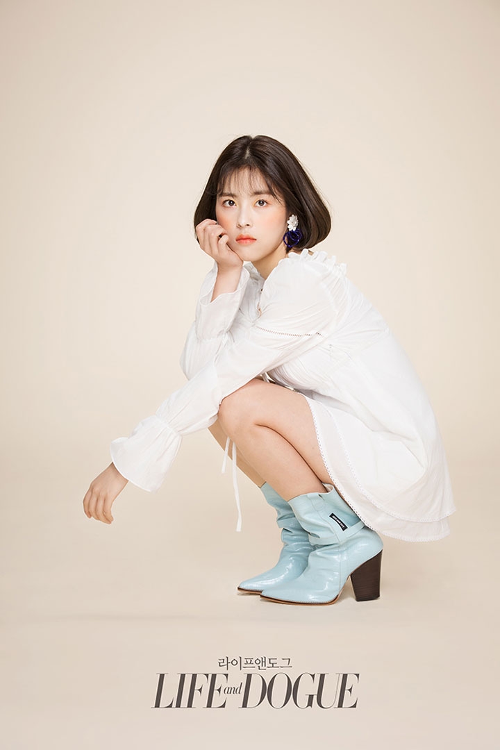 배우 민도희, 반려견 몽구와 함께 한 화보 공개! 상큼+발랄 매력 ‘눈길’