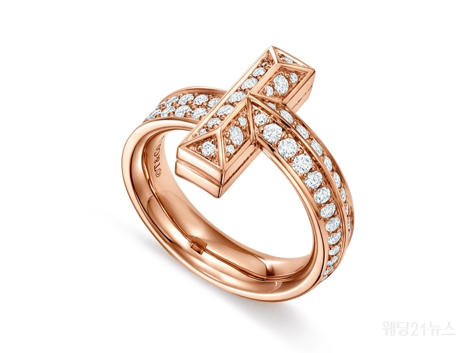 사진 : Tiffany T1 와이드 풀 다이아몬드 링(Wide Full Diamond Ring)