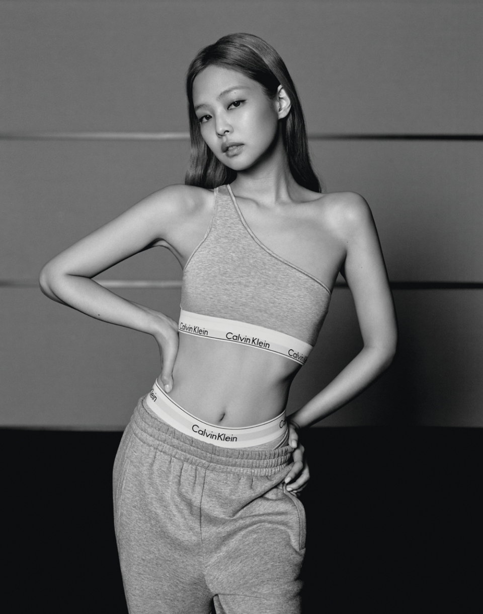 캘빈클라인, 블랙핑크 제니 참여한 2022 가을 캠페인 공개...제니 인스타 속 그 사진 < 패션 < 뷰티패션 < 기사본문 -  웨딩21